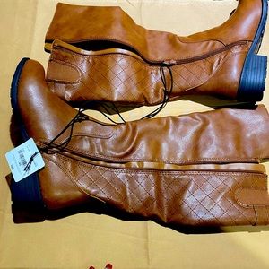 Boots Size: 7 1/2